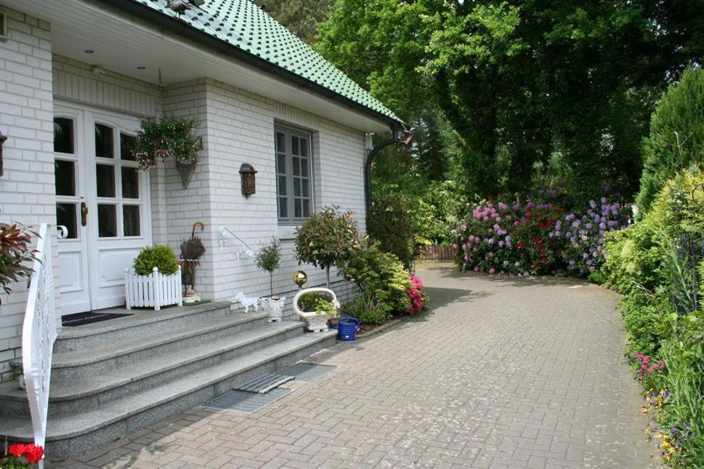 Ewigleben, Landhaus Gartenstrasse Биспинген Экстерьер фото